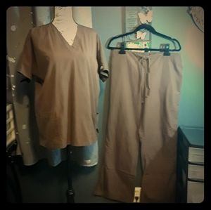 Cherokee Brown Scrub Set